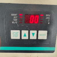 New Brunswick Innova 2100 Platform Shaker image 2